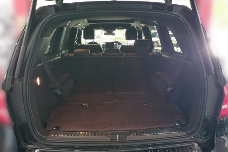 Used Mercedes-Benz GLS 2018 Refreshed GLS 400 4MATIC Dynamic Edition Trunk