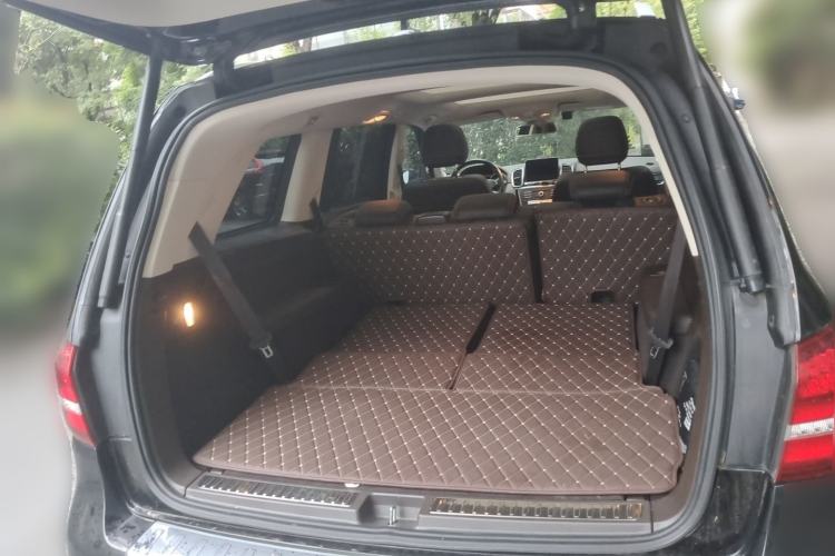 Used Mercedes-Benz GLS 2018 GLS 400 4MATIC Dynamic Model Trunk