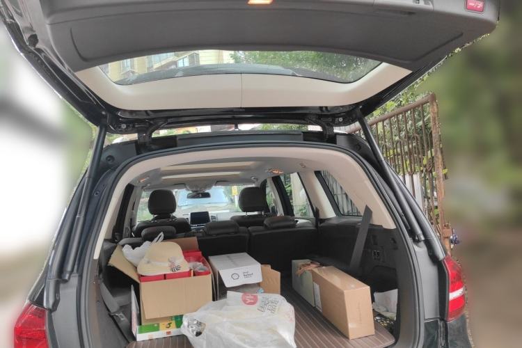 Used Mercedes-Benz GLS 2018 Facelift GLS 320 4MATIC Trunk