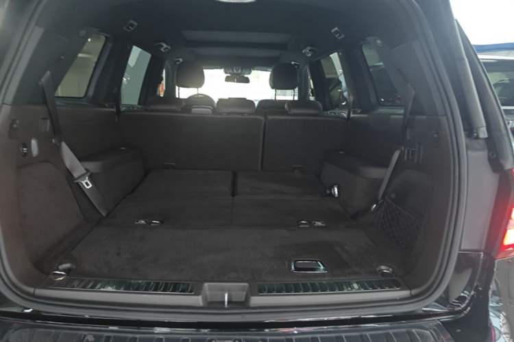 Used Mercedes-Benz GLS 2018 Refreshed GLS 400 4MATIC Dynamic Edition Trunk