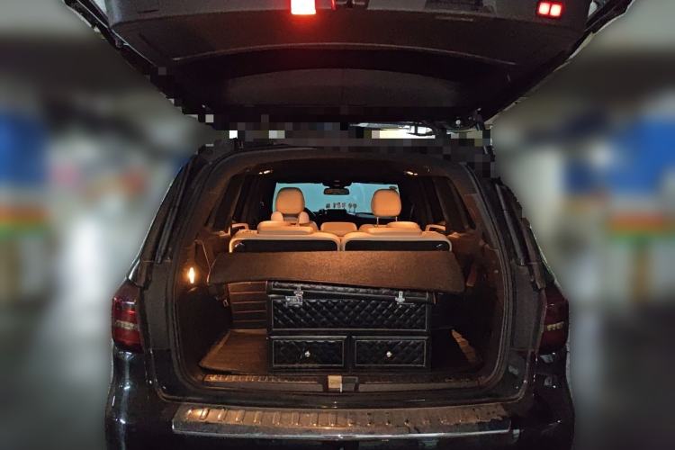Used Mercedes-Benz GLS 2018 GLS 400 4MATIC Dynamic Model Trunk