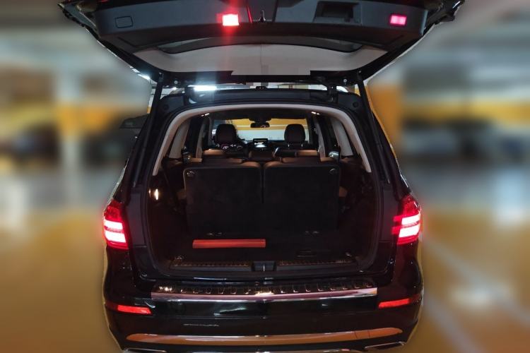 Used Mercedes-Benz GLS 2018 GLS 320 4MATIC Trunk
