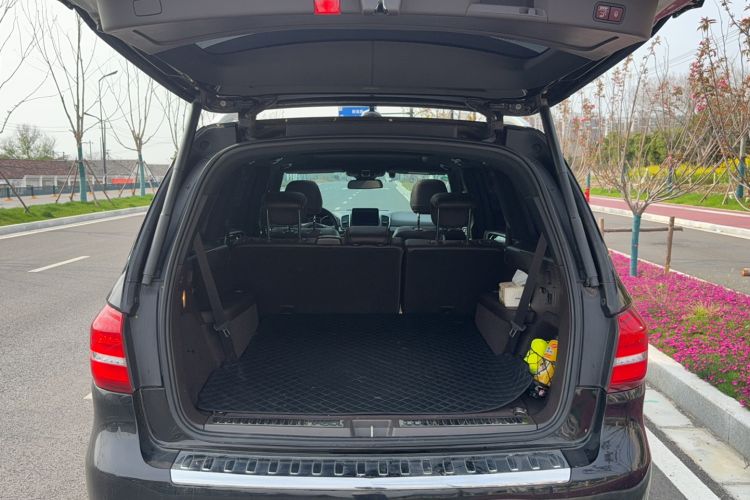 Used Mercedes-Benz GLS 2018 GLS 400 4MATIC Dynamic Model Trunk