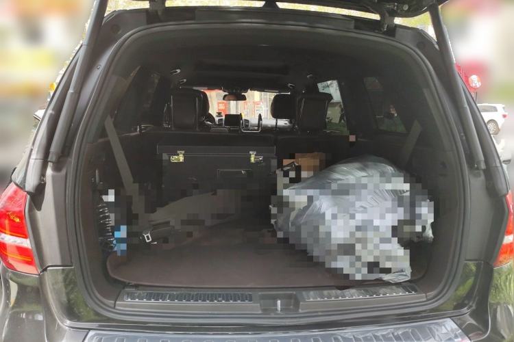 Used Mercedes-Benz GLS  Trunk