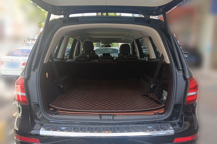 Used Mercedes-Benz GLS 2018 Facelift GLS 320 4MATIC Trunk