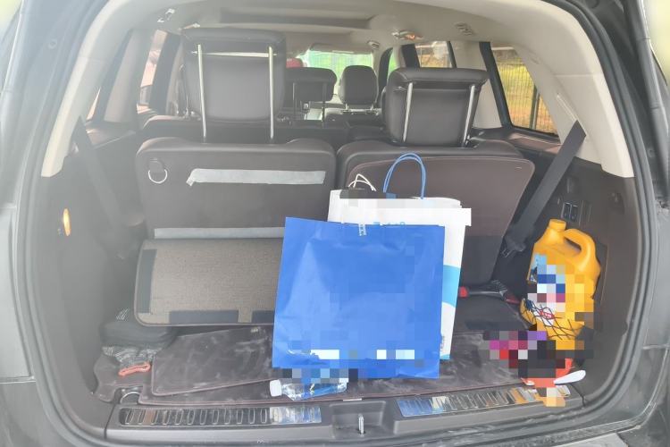 Used Mercedes-Benz GLS 2018 Facelift GLS 320 4MATIC Trunk