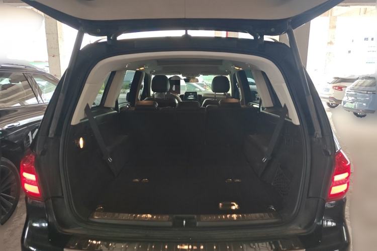 Used Mercedes-Benz GLS 2018 GLS 400 4MATIC Dynamic Model Trunk