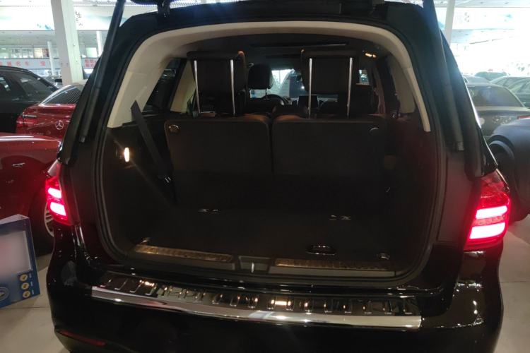 Used Mercedes-Benz GLS 2018 GLS 320 4MATIC Trunk