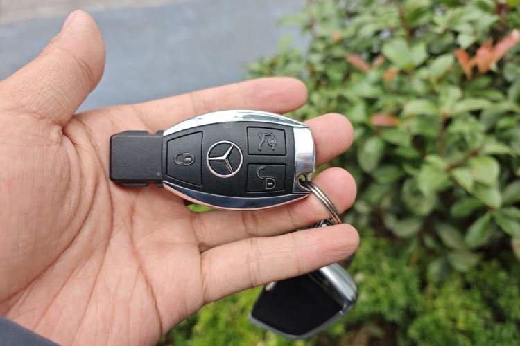 Used Mercedes-Benz GLS 2018 GLS 400 4MATIC Luxury Model Vehicle Key