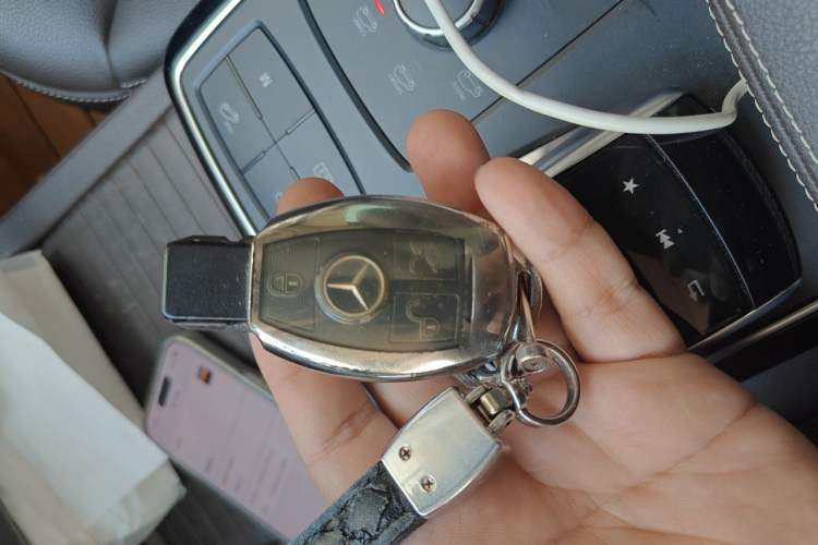Used Mercedes-Benz GLS 2018 Facelift GLS 320 4MATIC Vehicle Key