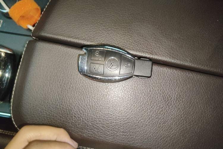 Used Mercedes-Benz GLS 2018 Facelift GLS 320 4MATIC Vehicle Key