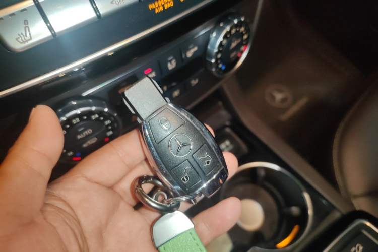 Used Mercedes-Benz GLS 2018 Facelift GLS 320 4MATIC Vehicle Key