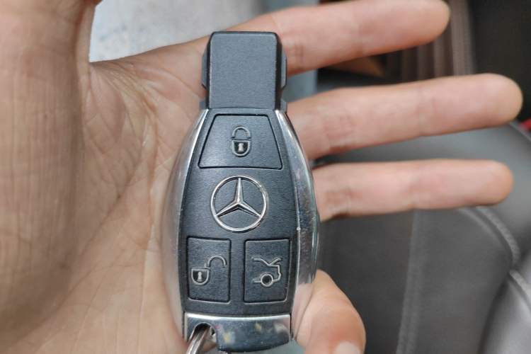 Used Mercedes-Benz GLS 2018 Facelift GLS 320 4MATIC Vehicle Key