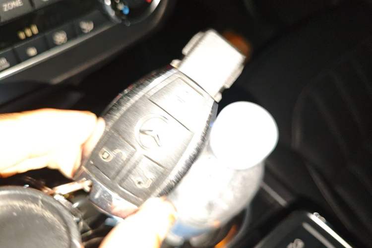 Used Mercedes-Benz GLS 2018 GLS 320 4MATIC Vehicle Key