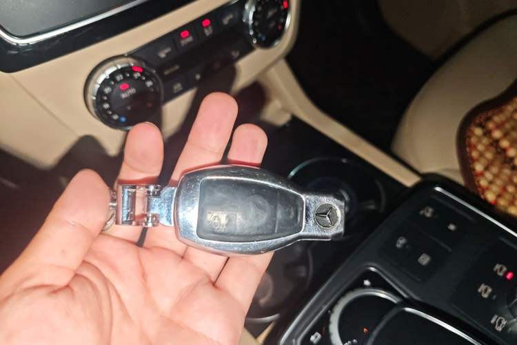 Used Mercedes-Benz GLS 2018 GLS 320 4MATIC Vehicle Key