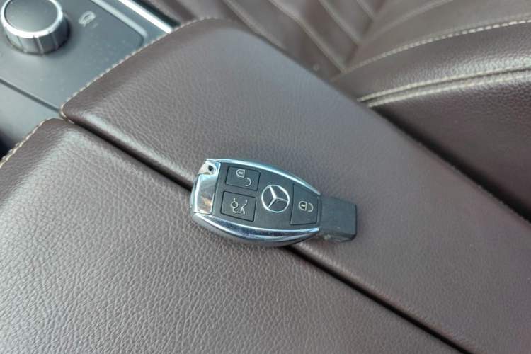 Used Mercedes-Benz GLS 2018 Facelift GLS 320 4MATIC Vehicle Key