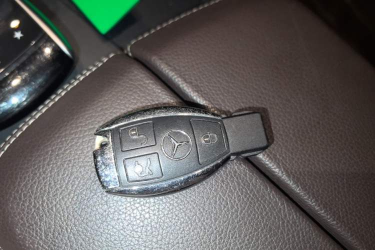 Used Mercedes-Benz GLS 2018 Facelift GLS 320 4MATIC Vehicle Key