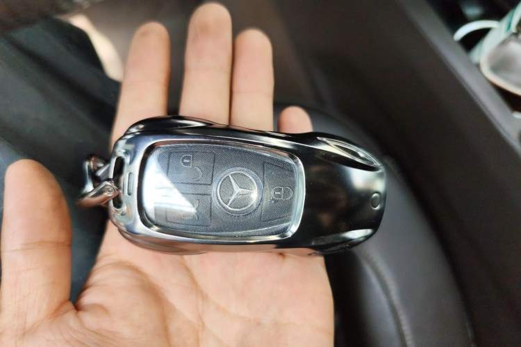 Used Mercedes-Benz GLS  Vehicle Key