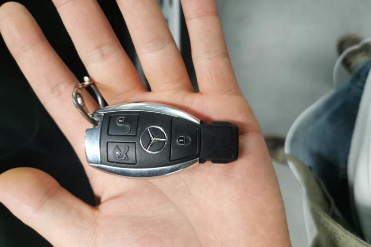 Used Mercedes-Benz GLS 2018 Facelift GLS 320 4MATIC Vehicle Key