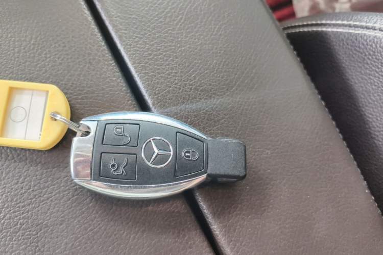 Used Mercedes-Benz GLS 2018 Facelift GLS 320 4MATIC Vehicle Key