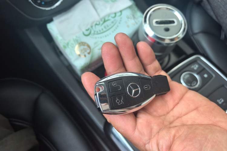 Used Mercedes-Benz GLS 2018 Refreshed GLS 400 4MATIC Dynamic Edition Vehicle Key