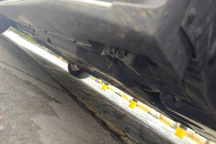 Used Mercedes-Benz GLS  Chassis Front Right