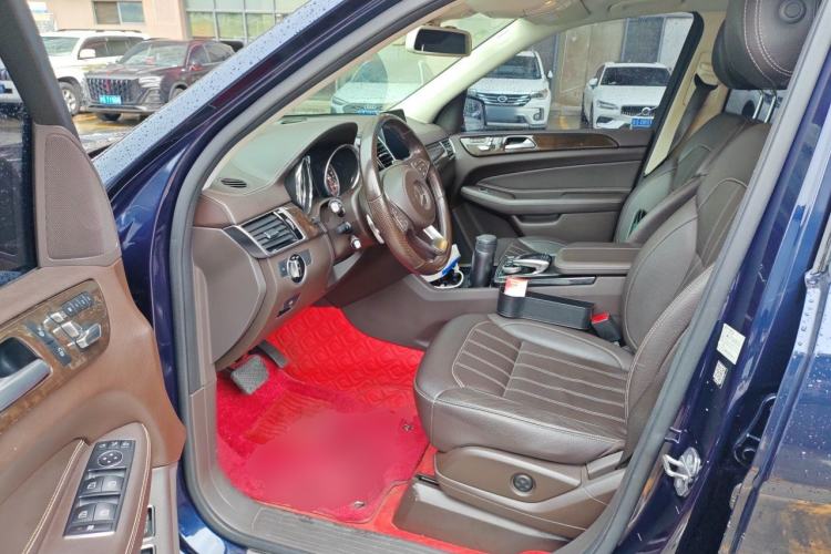 Used Mercedes-Benz GLS 2018 Refreshed GLS 400 4MATIC Dynamic Edition Left Front Seat