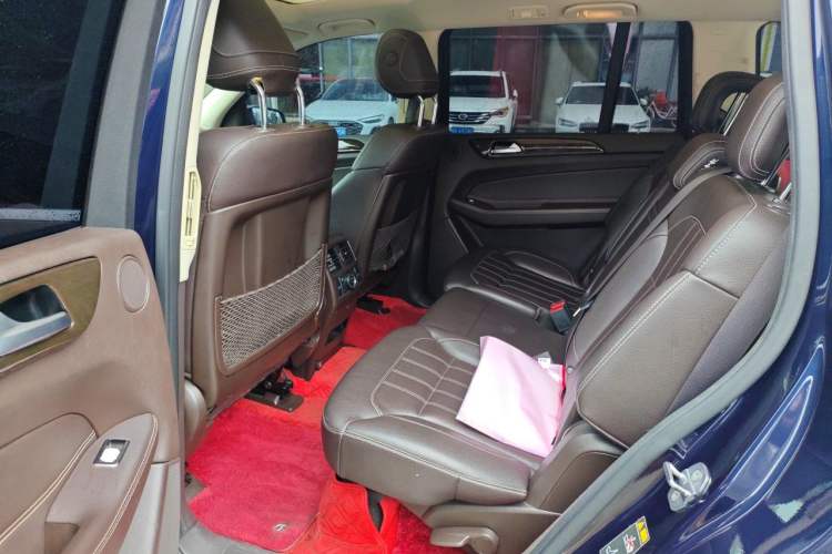 Used Mercedes-Benz GLS 2018 Refreshed GLS 400 4MATIC Dynamic Edition Left Rear Seat