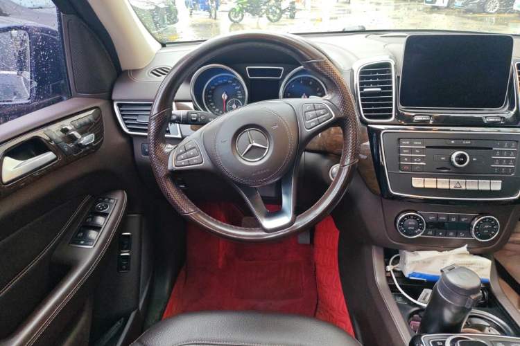 Used Mercedes-Benz GLS 2018 Refreshed GLS 400 4MATIC Dynamic Edition Steering Wheel