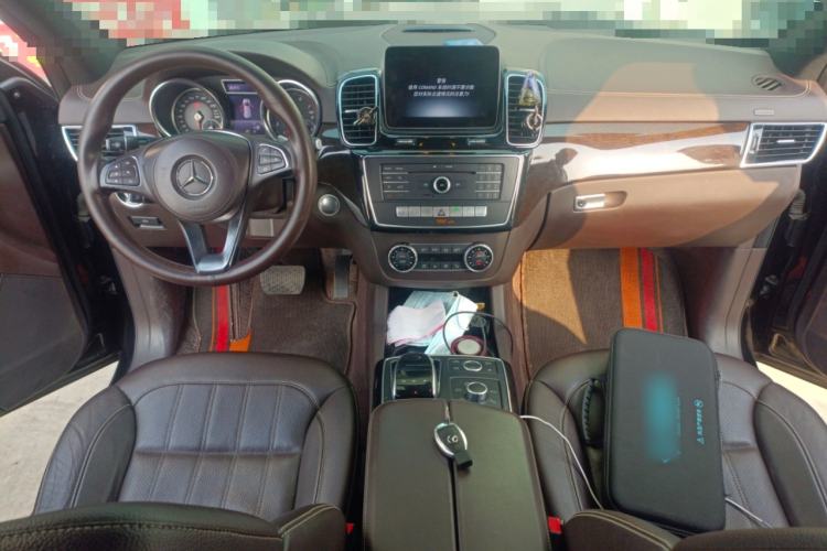 Used Mercedes-Benz GLS 2018 GLS 400 4MATIC Dynamic Model Center Console