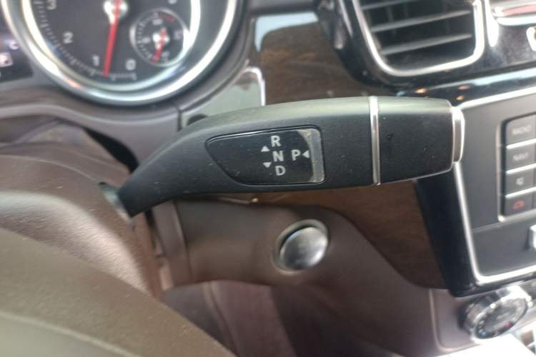 Used Mercedes-Benz GLS 2018 GLS 400 4MATIC Dynamic Model Gear Lever