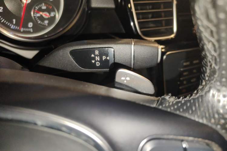 Used Mercedes-Benz GLS  Gear Lever