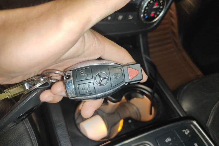 Used Mercedes-Benz GLS  Vehicle Key