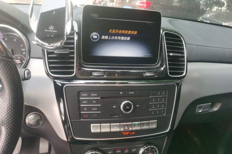 Used Mercedes-Benz GLS 2018 Facelift GLS 320 4MATIC Audio And AC Panel