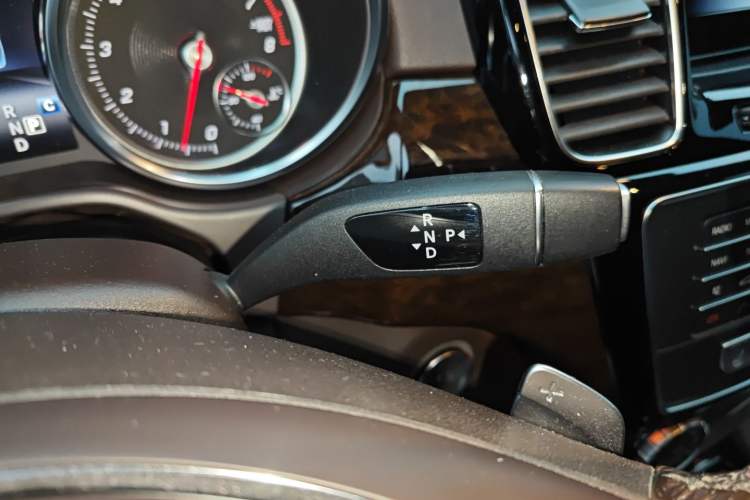 Used Mercedes-Benz GLS 2018 Refreshed GLS 400 4MATIC Dynamic Edition Gear Lever