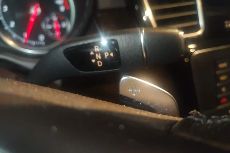Used Mercedes-Benz GLS 2018 Refreshed GLS 400 4MATIC Dynamic Edition Gear Lever