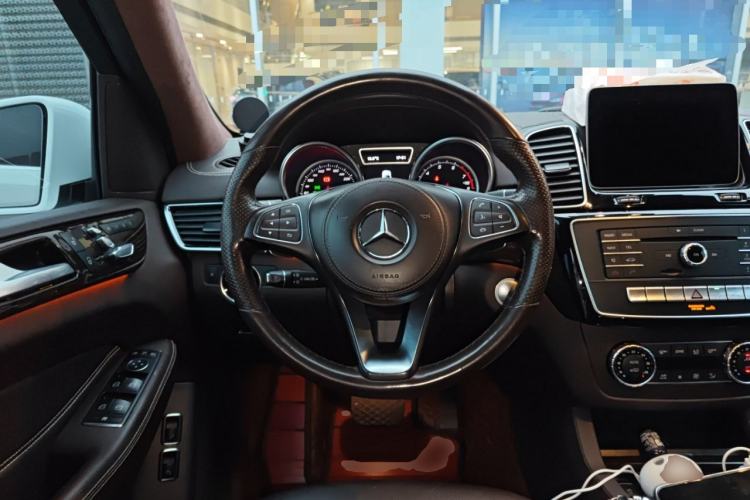 Used Mercedes-Benz GLS 2018 Refreshed GLS 400 4MATIC Dynamic Edition Steering Wheel