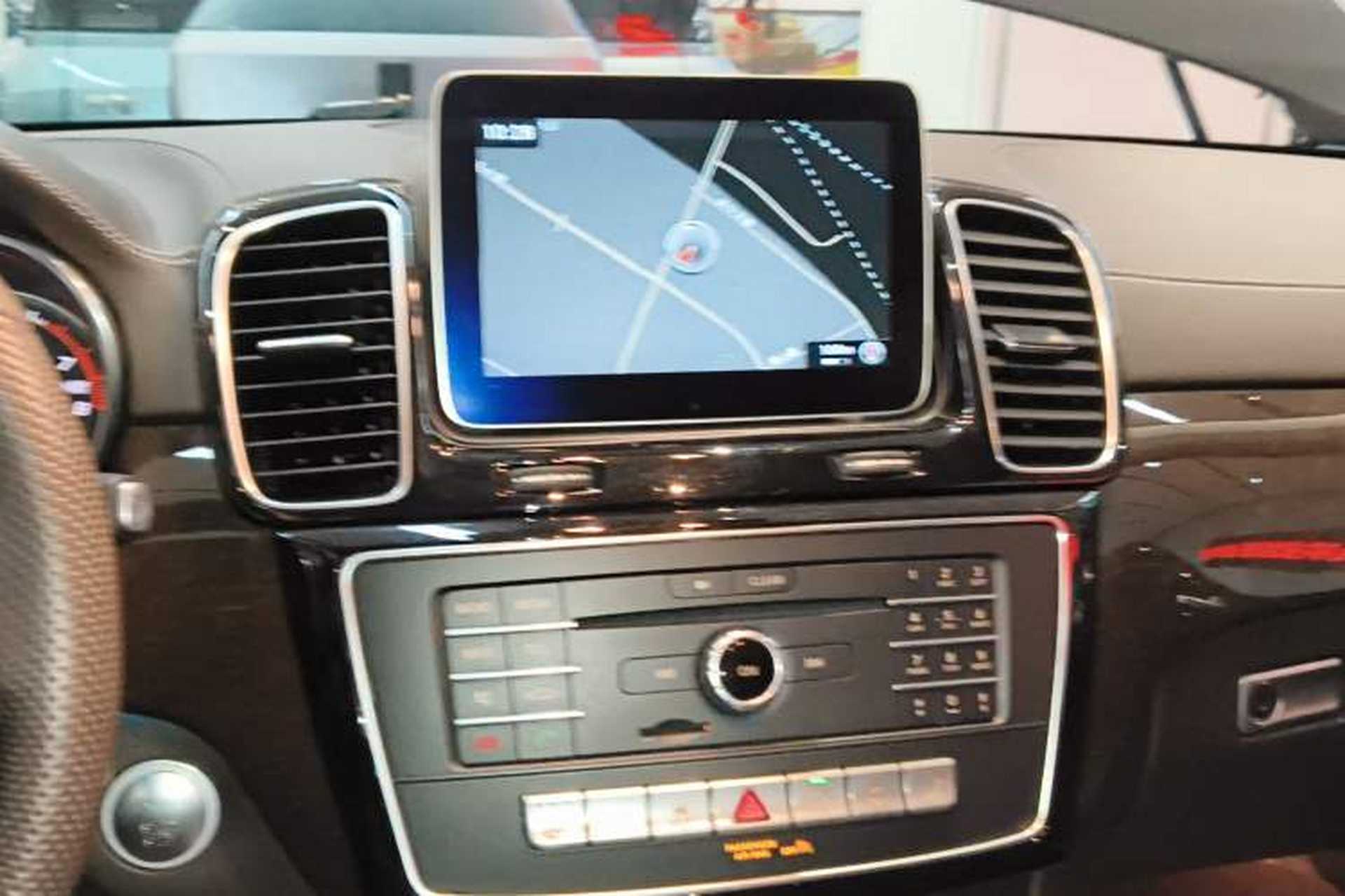 Used Mercedes-Benz GLS 2019 GLS 400 4MATIC Dynamic Edition Prestige Model Audio And AC Panel