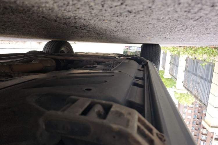 Used Mercedes-Benz GLS  Chassis Rear Left