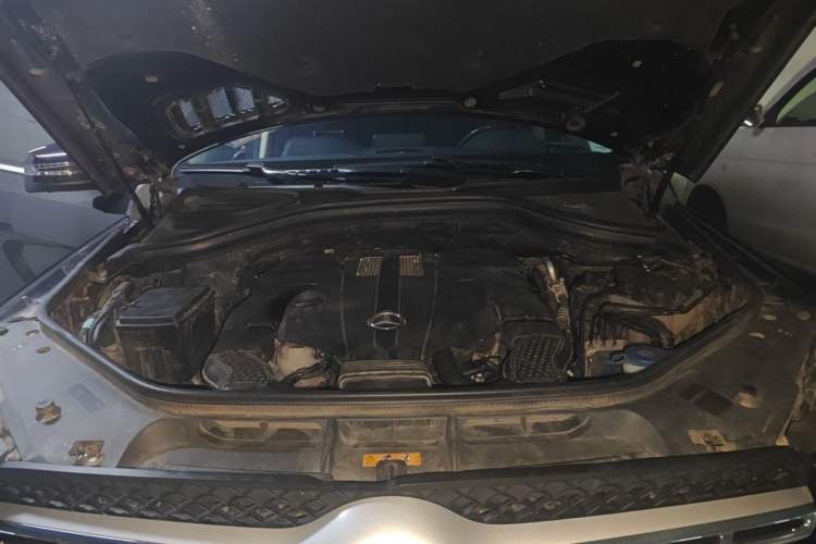 Used Mercedes-Benz GLS 2019 GLS 400 4MATIC Dynamic Edition Prestige Model Engine Bay