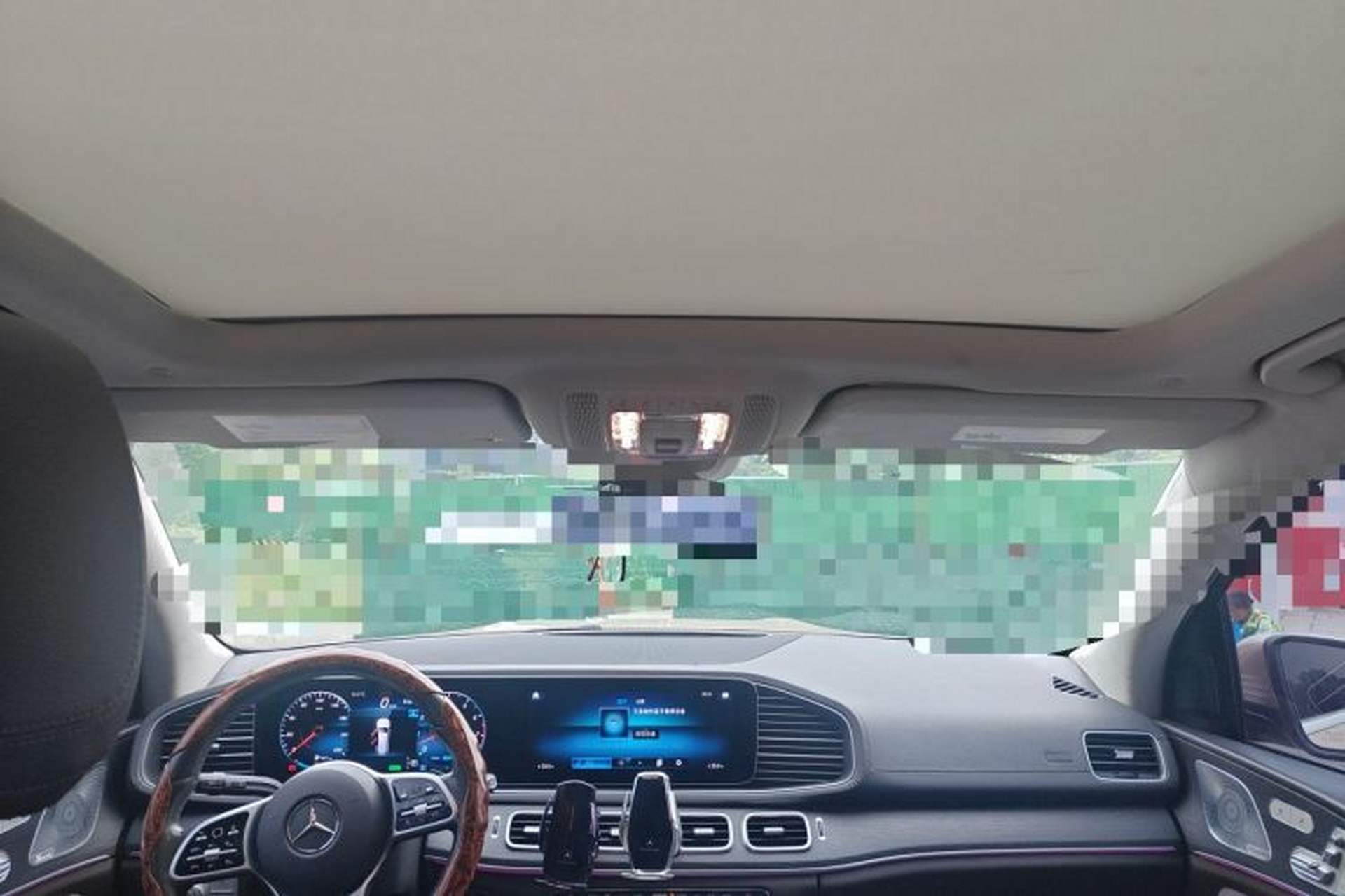 Used Mercedes-Benz GLS  Headliner