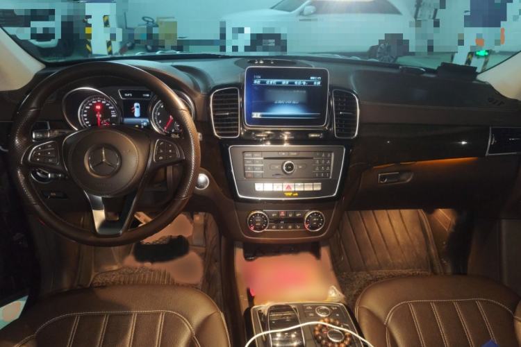 Used Mercedes-Benz GLS 2019 GLS 400 4MATIC Dynamic Edition Prestige Model Interior 2