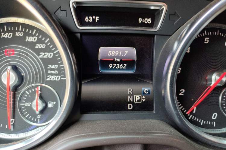 Used Mercedes-Benz GLS 2019 GLS 400 4MATIC Dynamic Edition Prestige Model Odometer Close Up