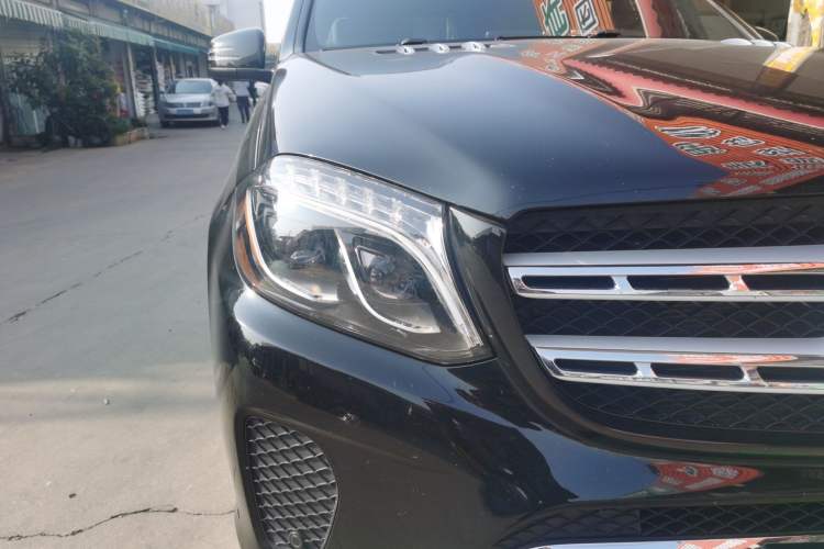 Used Mercedes-Benz GLS  Right Front Headlight