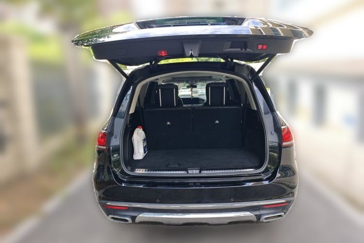 Used Mercedes-Benz GLS  Trunk