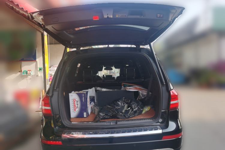 Used Mercedes-Benz GLS  Trunk