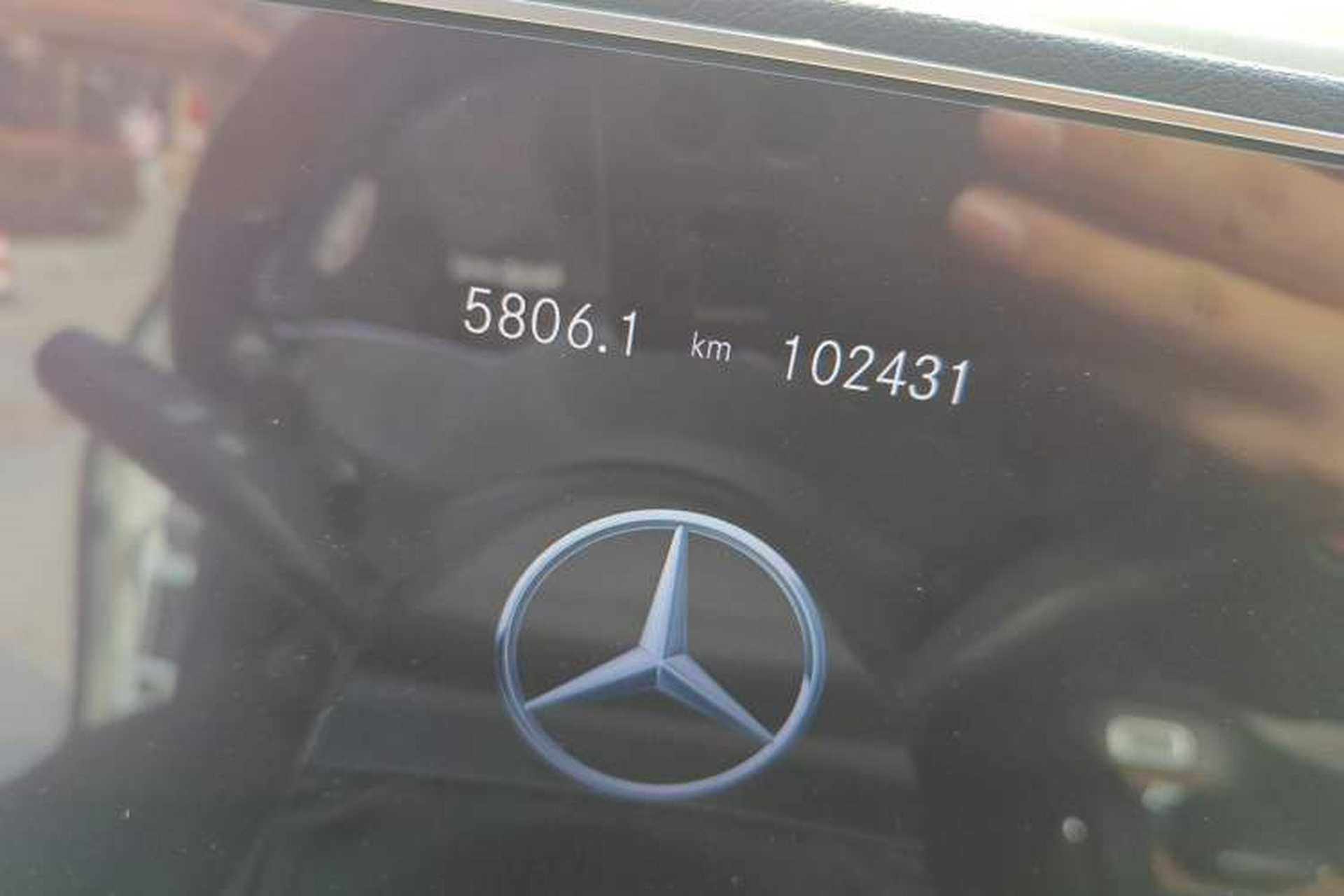 Used Mercedes-Benz GLS  Odometer Close Up