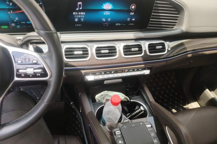 Used Mercedes-Benz GLS 2020 GLS 450 4MATIC Dynamic Edition Audio And AC Panel