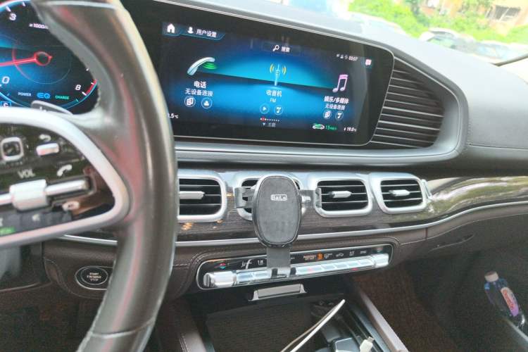 Used Mercedes-Benz GLS 2020 GLS 450 4MATIC Dynamic Edition Audio And AC Panel