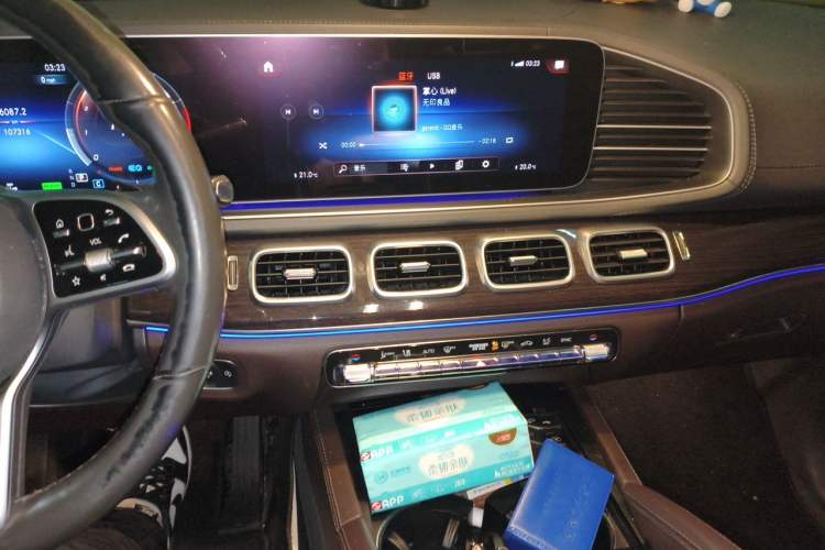 Used Mercedes-Benz GLS  Audio And AC Panel